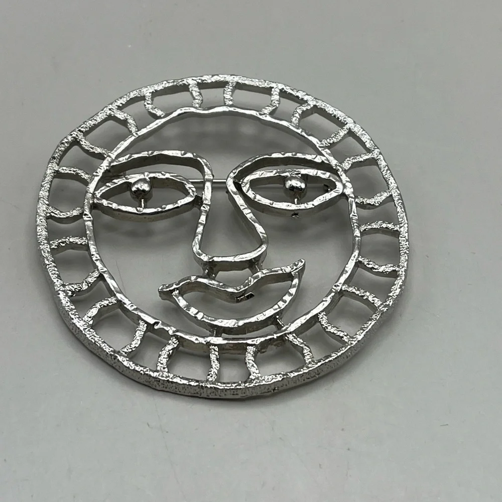 Vintage Silver Tone Sun Face Pendant Stylish Statement Jewelry Piece